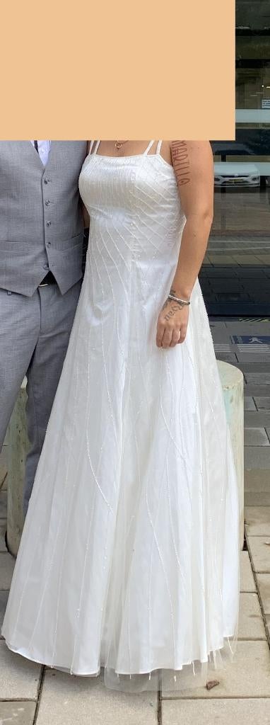 Prachtige Trouwjurk met spaghetti-bandjes maat 36 t/m 40, Kleding | Dames, Ophalen of Verzenden, Zo goed als nieuw, Wit, Trouwjurk