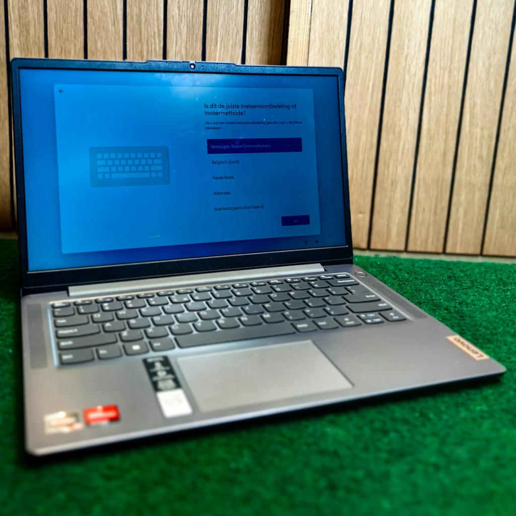 LENOVO IdeaPad Slim 3 15AMN8 15.6 inch - In Nette Staa, Lenovo, Zo goed als nieuw, Support@lenovo.com, Lenovo Group Limited
1009 Think Place
Morrisville, NC 27560
USA