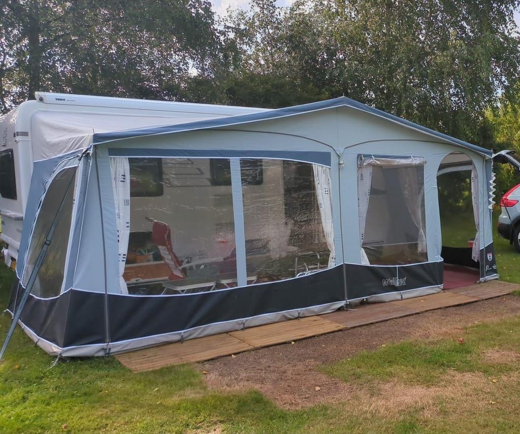 Voortent Walker Pioneer easy door. Omloop maat 946-975, Ophalen, Zo goed als nieuw