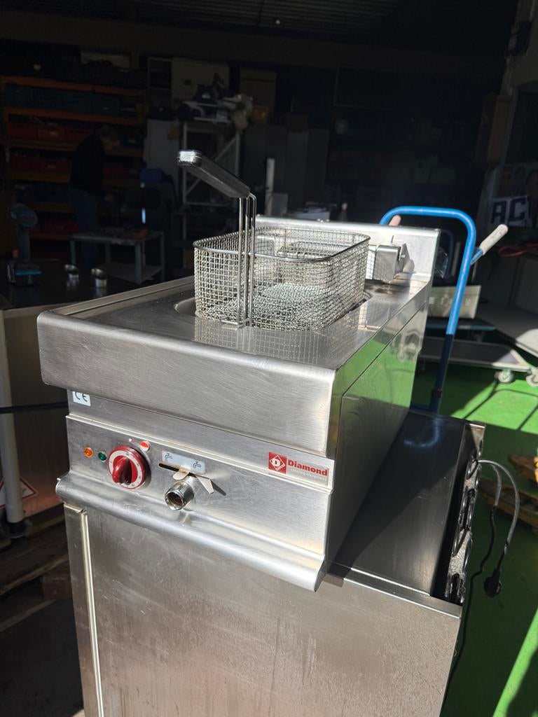 Diamond Friteuse - Professionele RVS Frituurpan horeca rvs, Minder dan 1 liter, Ophalen, Gebruikt, Uitneembare binnenpan