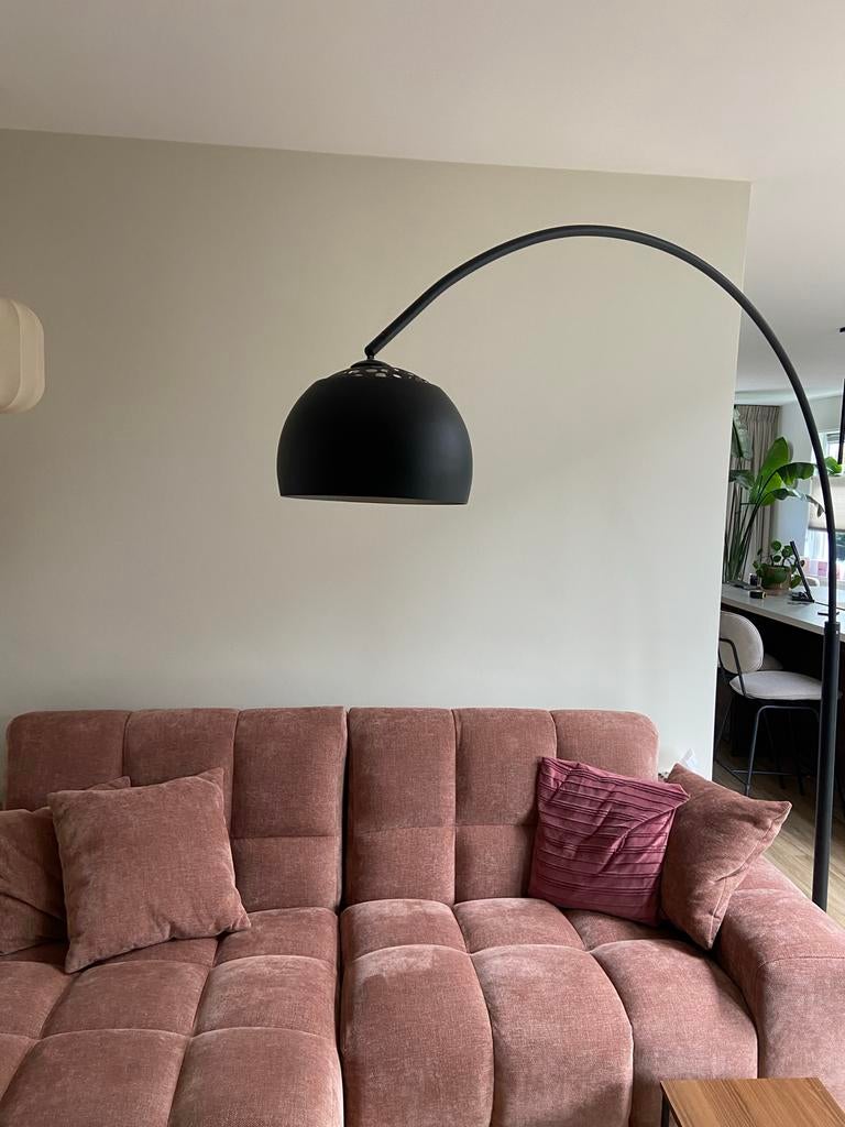 Stijlvolle zwarte booglamp met verwisselbare kap, Ophalen, Gebruikt, Metaal, 150 tot 200 cm