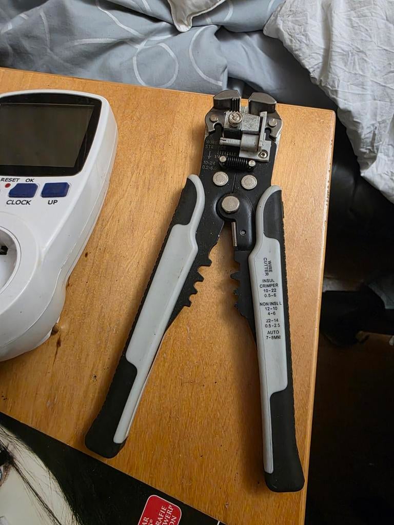 Kabelstripper en kniptang - Handig gereedschap, Ophalen of Verzenden, Gebruikt