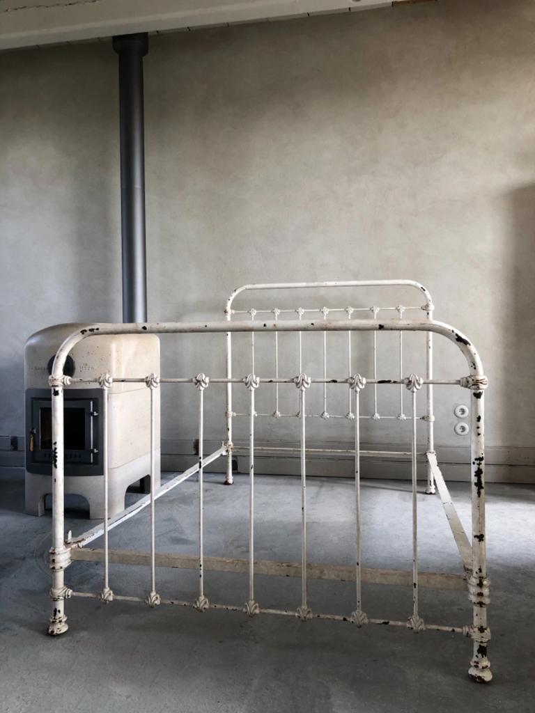 Frans smeedijzeren origineel bed ROOZES, Ophalen