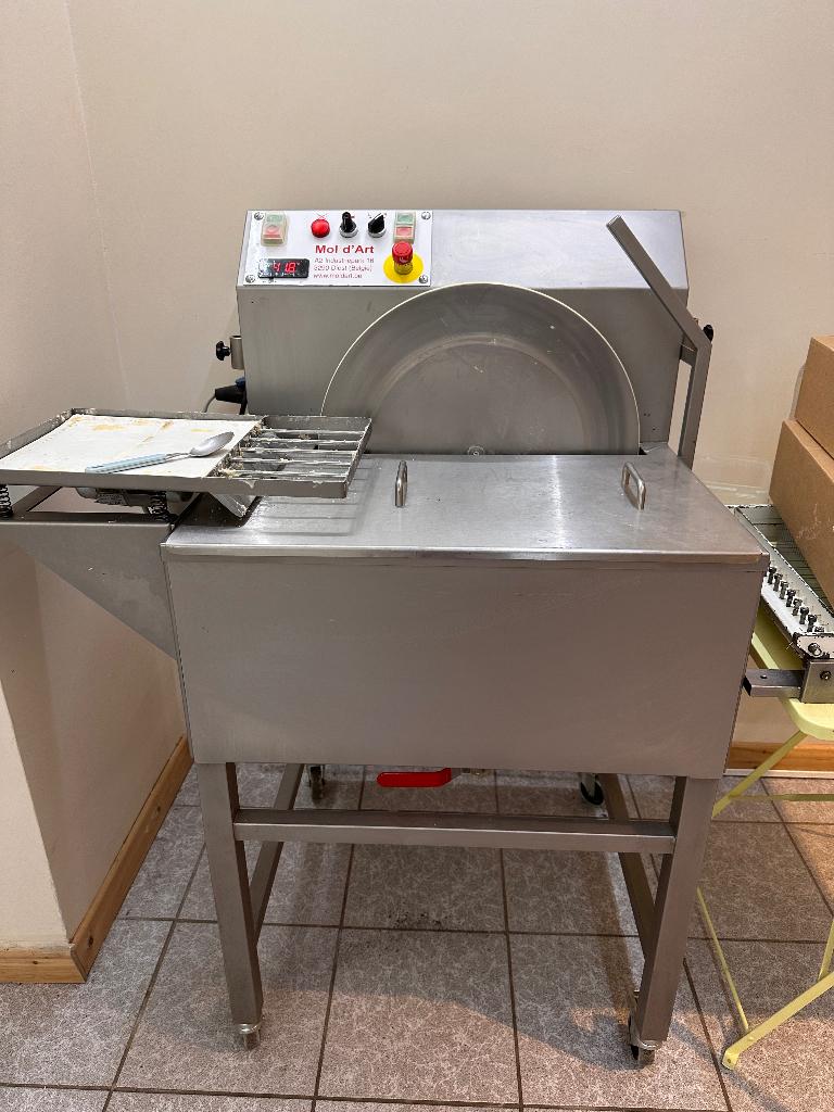 Chocolade machine 50kg Mol D’art, Ophalen, Gelezen
