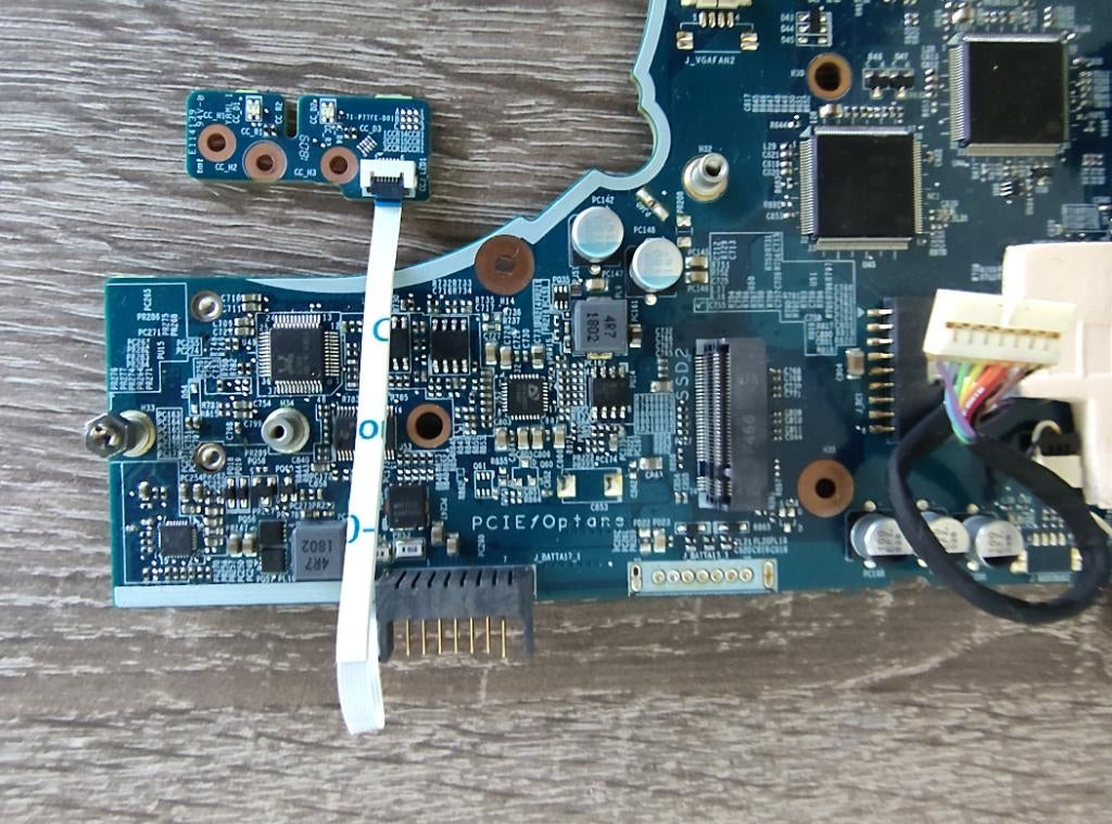 i7 8700 + BTO / Clevo P775TM1 Faulty Donor Defect moederbord, Overige soorten, LGA 1151, Ophalen of Verzenden, Niet werkend