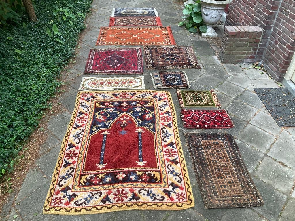 17 Perzische tafellopers kastkleedjes tafelkleden vloerkleed, Ophalen of Verzenden, Gebruikt, Rechthoekig, 150 tot 200 cm