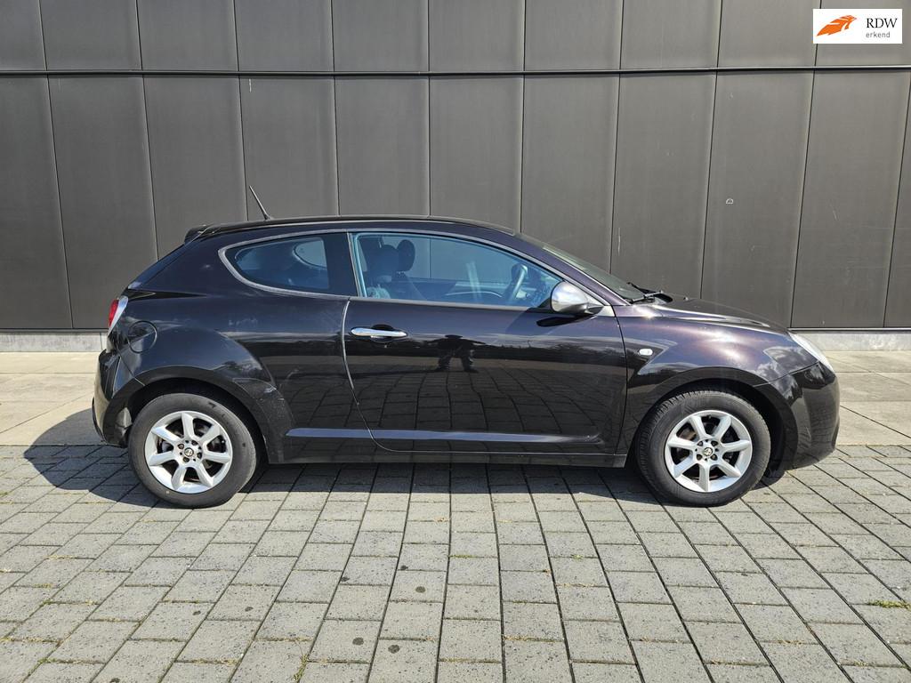Alfa Romeo MiTo 1.4 Essential/ NIEUWE APK & KOPPELING/ AIRCO, Voorwielaandrijving, Euro 5, Stof, Gebruikt