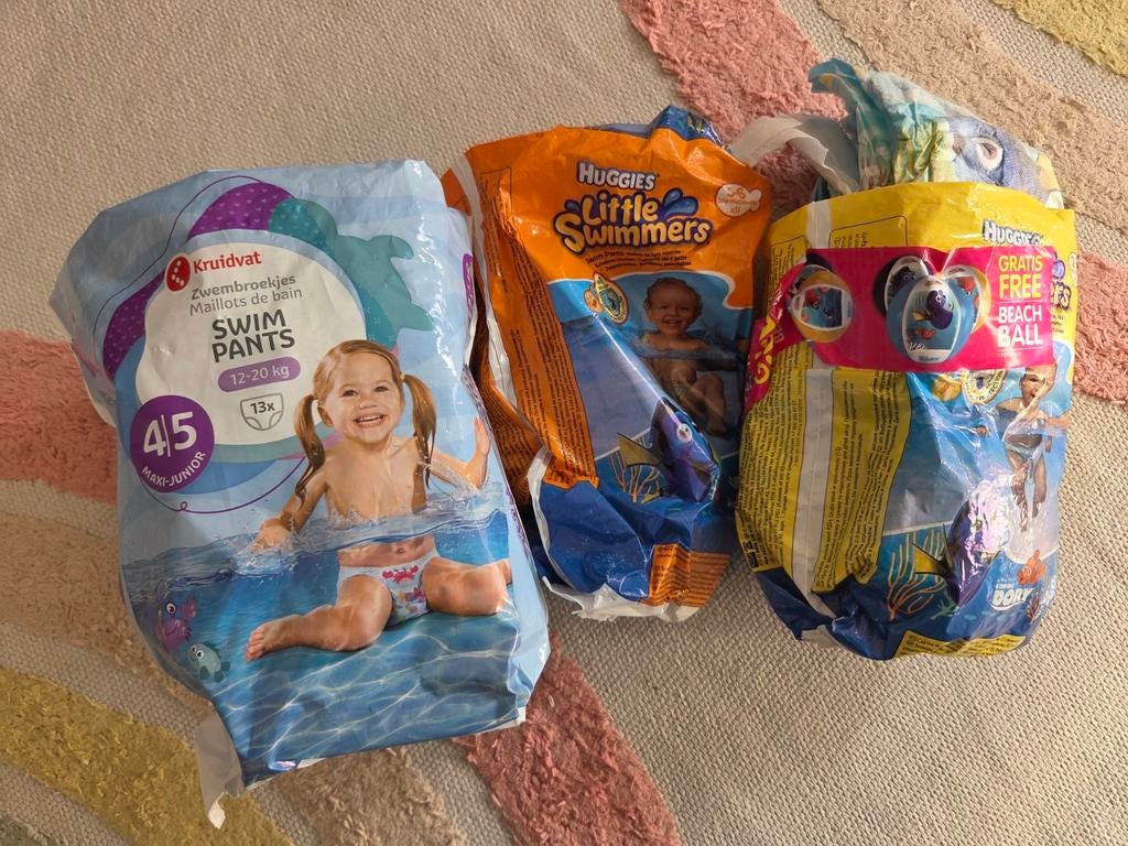 Verschillende zwemluiers maat 2/3 en 4/5 open verpakkingen e, Ophalen of Verzenden, Nieuw, Jongetje of Meisje, Zwemluier