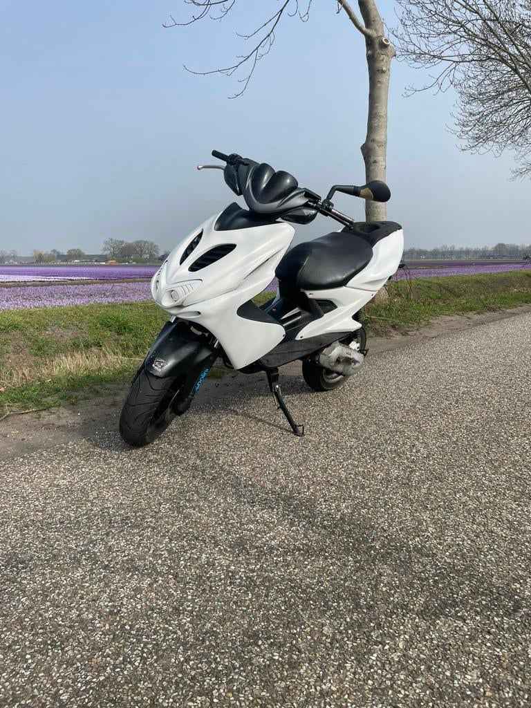 Aerox 2t 70cc brom GEEN WOK, Ophalen, Tweetakt, Aerox, Zo goed als nieuw