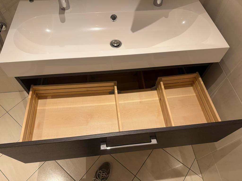 Wastafel met onderkast en handdoekenrekje, Huis en Inrichting, Badkamer | Badtextiel en Accessoires, Gebruikt, Overige typen, Bruin