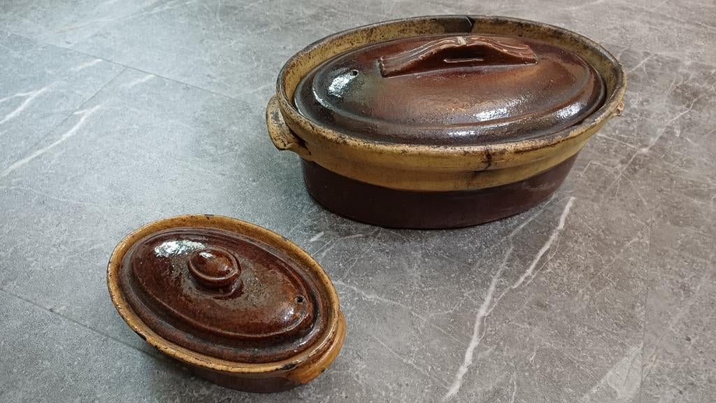 Twee oude Franse pate ovenschalen met deksels, Ophalen of Verzenden