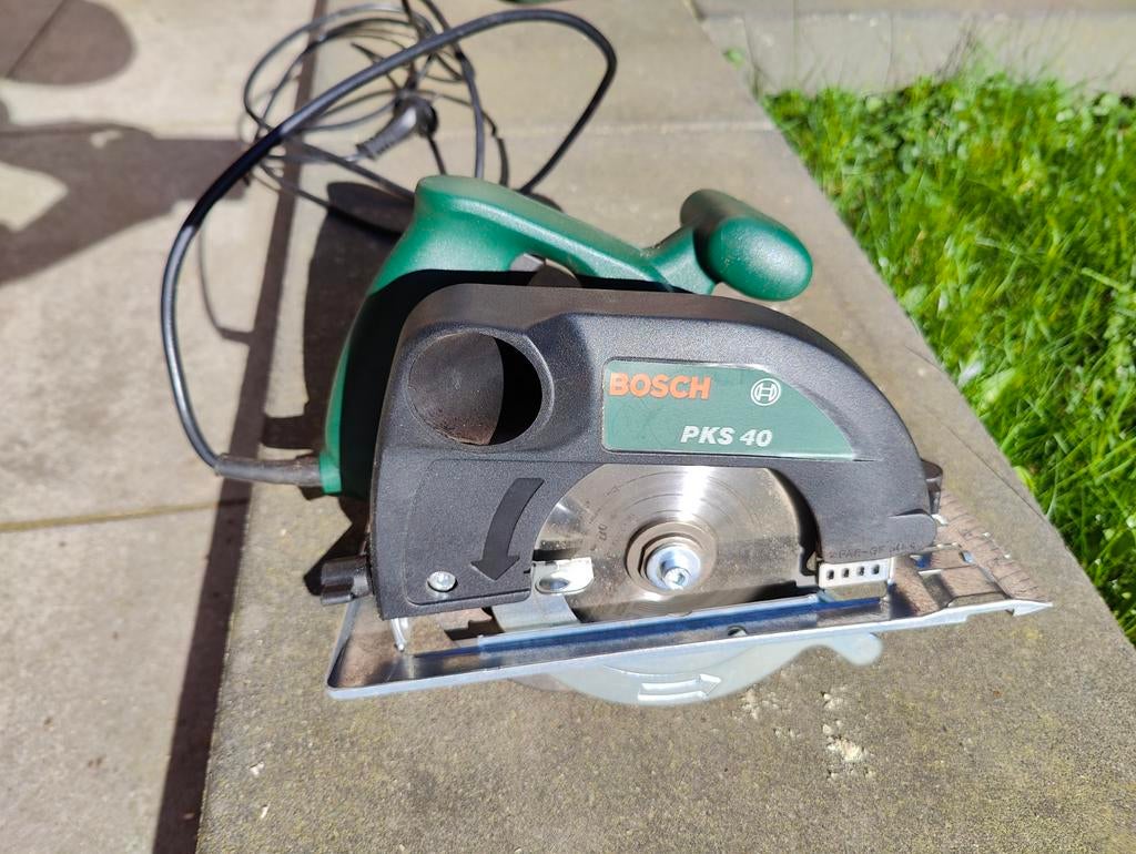 Bosch PKS 40 Handcirkelzaag – Inclusief Koffer, Ophalen, Cirkelzaag, 600 tot 1200 watt, Zo goed als nieuw