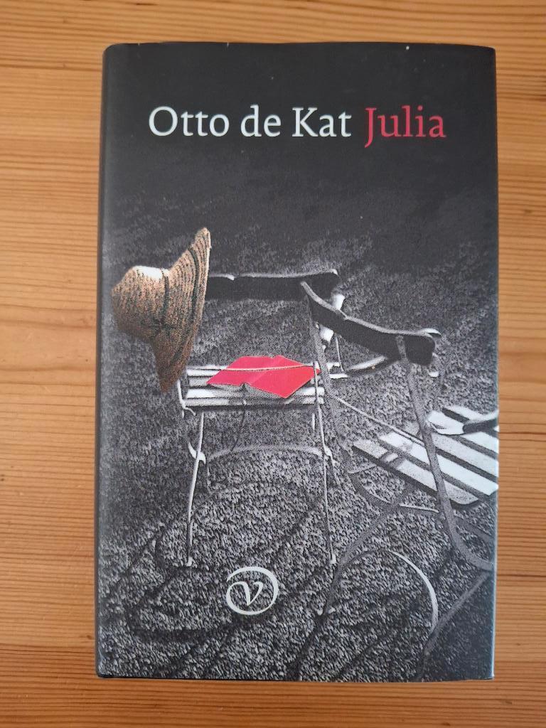 Julia door Otto de Kat., Ophalen of Verzenden, Zo goed als nieuw