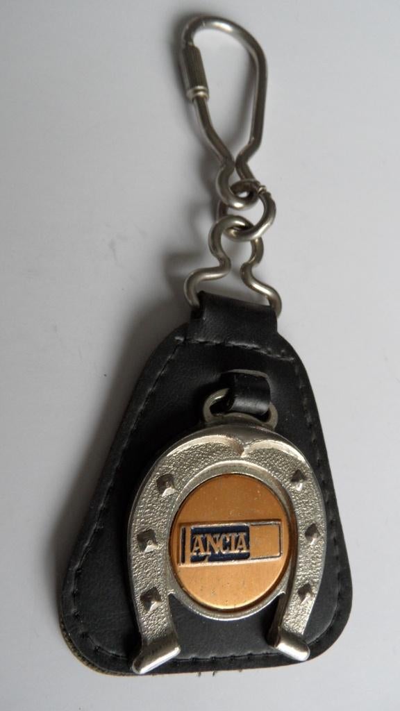 Lancia oldtimerauto sleutelhanger, Verzenden, Gebruikt, Auto's