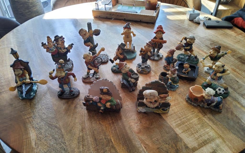Laven verzameling, Verzamelen, Efteling, Ophalen, Zo goed als nieuw, Beeldje of Poppetje