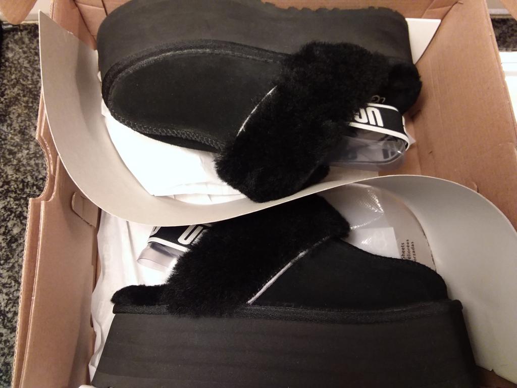 Ugg Funkette. Maat 37. Platform, Ophalen of Verzenden, Zo goed als nieuw, Bruin