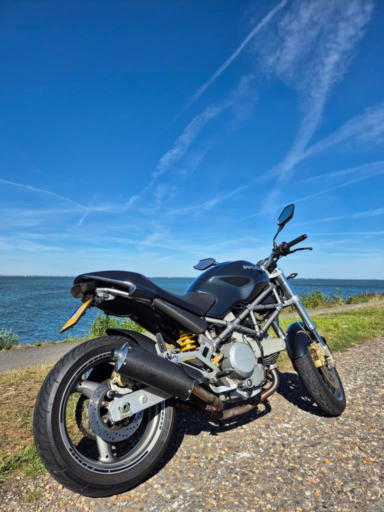 Mooie Ducati Monster 620 Carbon 2002 ook geschikt voor A2, Motoren, Motoren | Ducati, Particulier, Naked bike