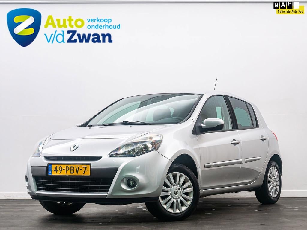 Renault Clio 1.2 Collection 5-Deurs/Airco/Cruise/Isofix, Voorwielaandrijving, Gebruikt, Zwart, 49 €/maand