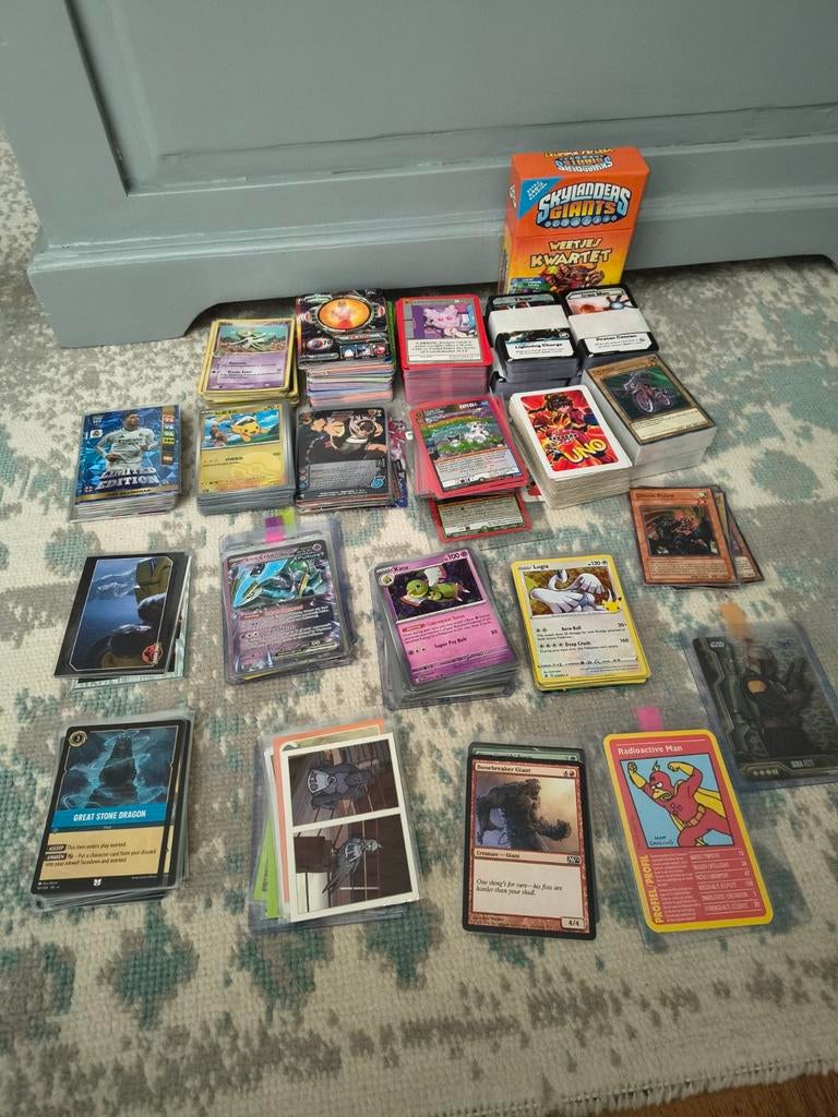 Pokémon kaarten, FIFA Panini, Yu-Gi-Oh, Magic, Lorcana, kuro, Ophalen of Verzenden, Gebruikt, Meerdere kaarten