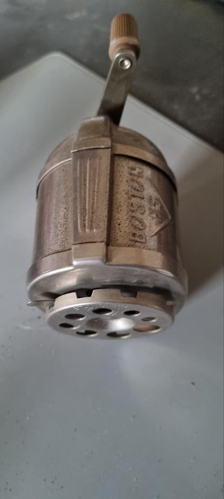 Puntenslijper, Ophalen