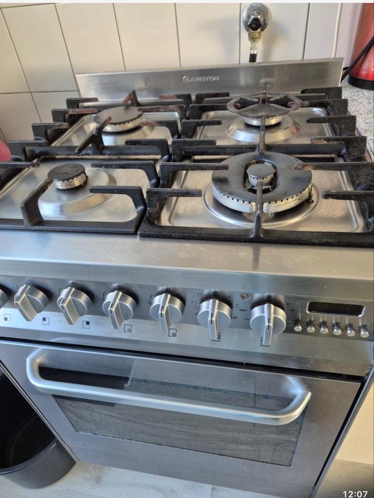 Ariston Fornuis - In goede staat, Witgoed en Apparatuur, Gebruikt, 60 cm of meer, Gas, Vrijstaand