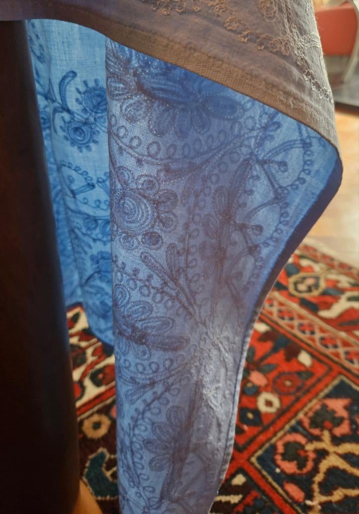 Groot en bijzonder tafelkleed uit Damascus, Ophalen of Verzenden, Rechthoek