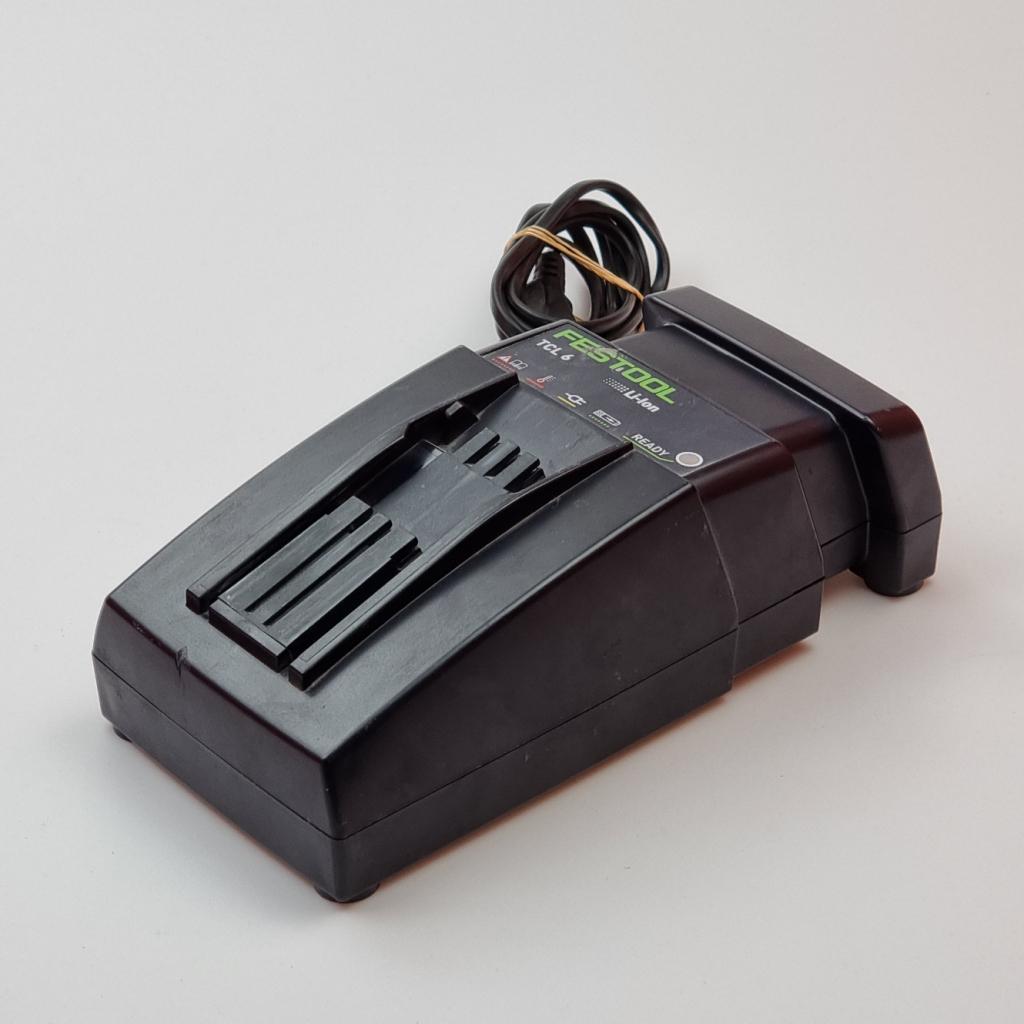 Festool TSC 55 REBQ Invalcirkelzaag | Nette staat, Festool, Zo goed als nieuw, Support@festool.com, Festool GmbH, Wertstraße 20, 
73240 Wendlingen
Germany