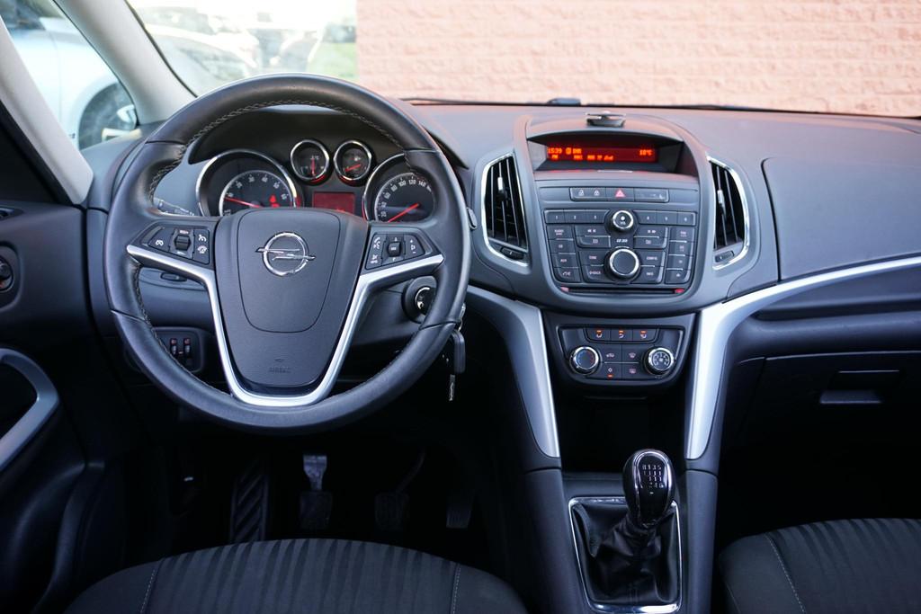 Opel Zafira Tourer 1.4 Edition 7p., Auto's, Opel, Euro 5, Stof, Zwart, 4 cilinders