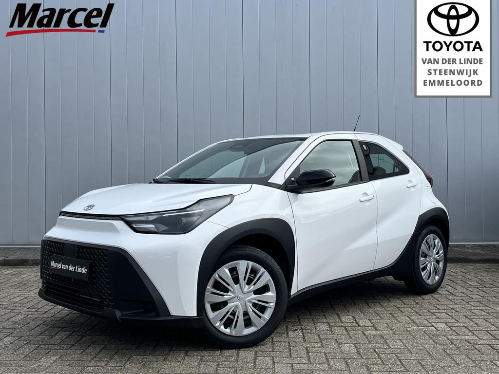 Toyota Aygo X Hybrid 115 play Hybrid NIEUW VOORRAAD LEVERBAA, Stof, Gebruikt, Zwart, 4 stoelen