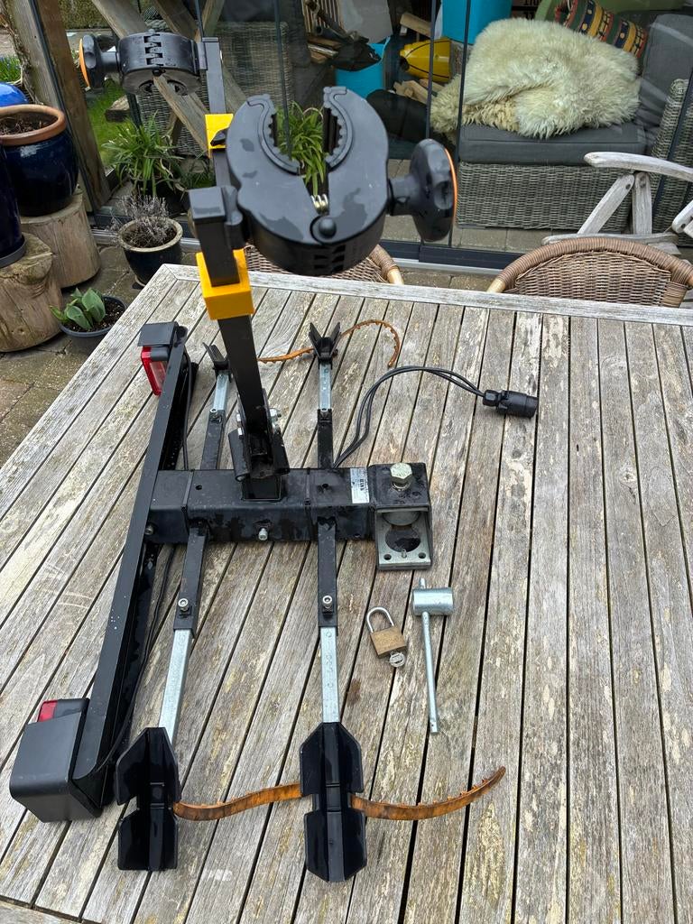 Hawk fietsendrager voor trekhaak 2 fietsen en dakdragers, Ophalen of Verzenden, 2 fietsen, Gebruikt, Trekhaakdrager