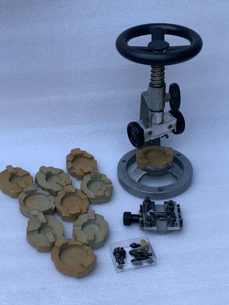 Horlogemakers gereedschap – Professionele set, Ophalen