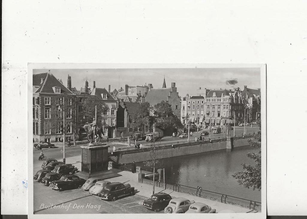 Den Haag Buitenhof Panorama met auto s 17-7-1954, Verzenden, 1940 tot 1960, Gelopen, Zuid-Holland