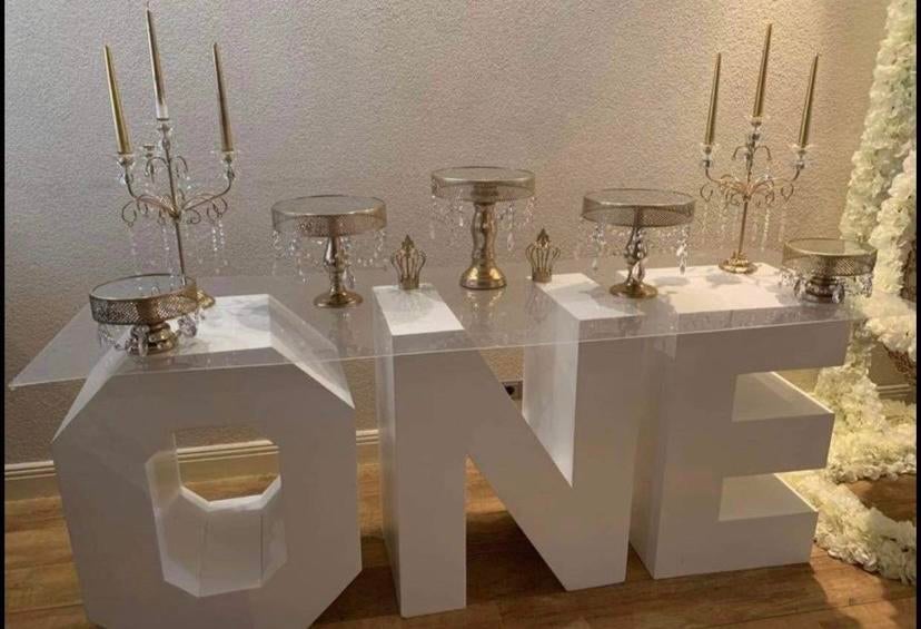 Te huur nu in actie ONE TAFEL, Ophalen of Verzenden