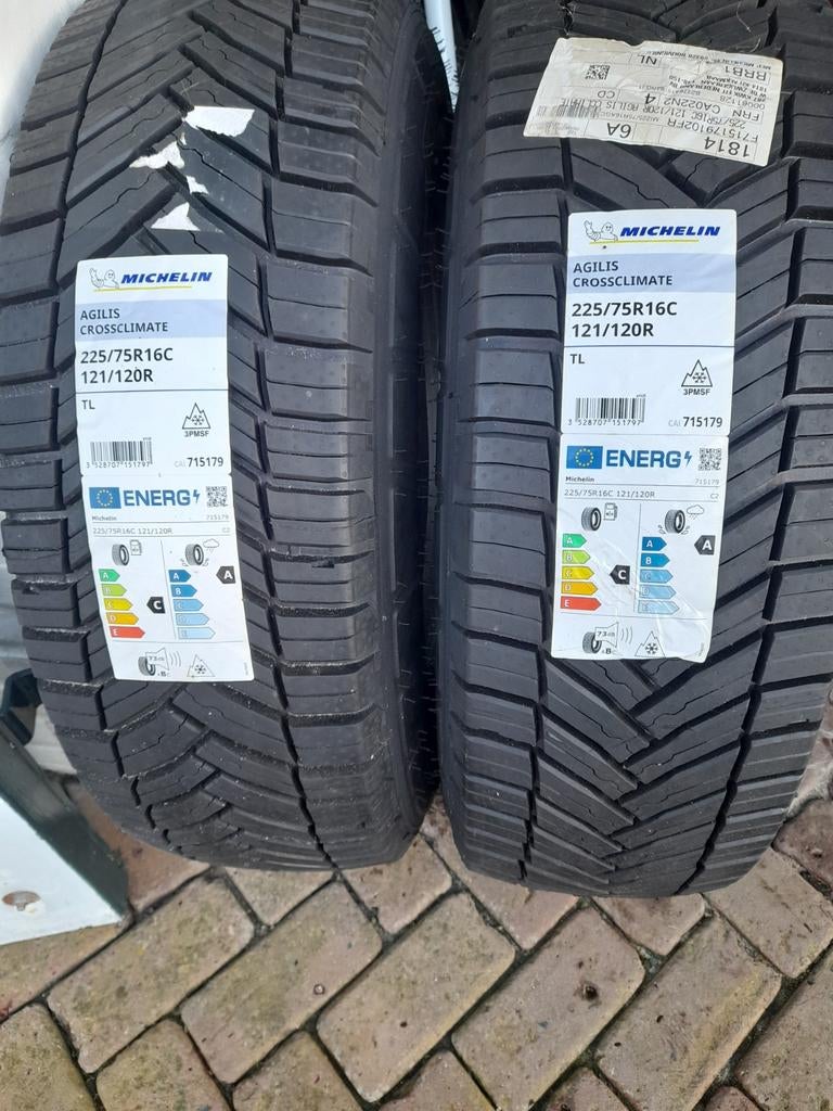 Winterbanden 225/75 R16, Ophalen of Verzenden, Nieuw