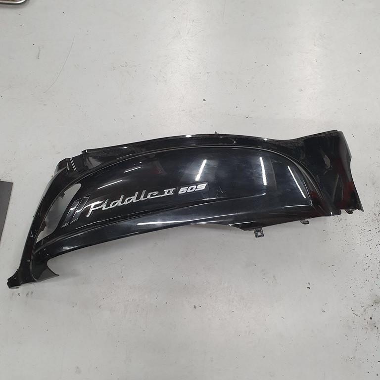 Zijkap rechts Sym Fiddle II 2 zwart kappen rechter onderdele, Fietsen en Brommers, Ophalen of Verzenden, Gebruikt, Kap, SYM