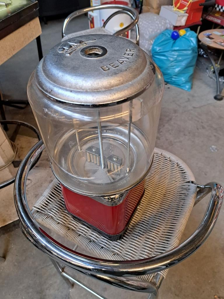 Beaver capsule/ kauwgom ballen automaat, Ophalen, Gebruikt