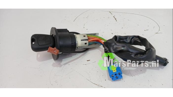 Kontaktslot + Sleutel van een Peugeot 206 PLUS, Auto-onderdelen, Gebruikt, -, -, Ophalen of Verzenden