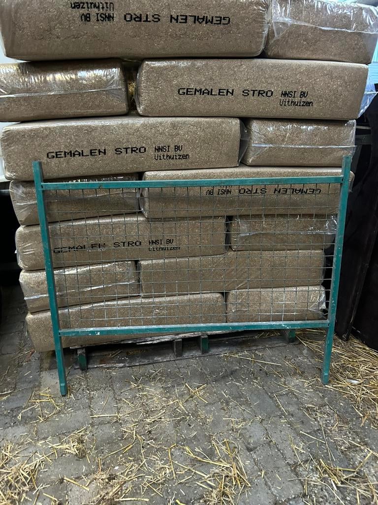 Schapenhekjes, aanhangwagen en diverse spullen, Ophalen, Zo goed als nieuw, Overige materialen, Overige typen