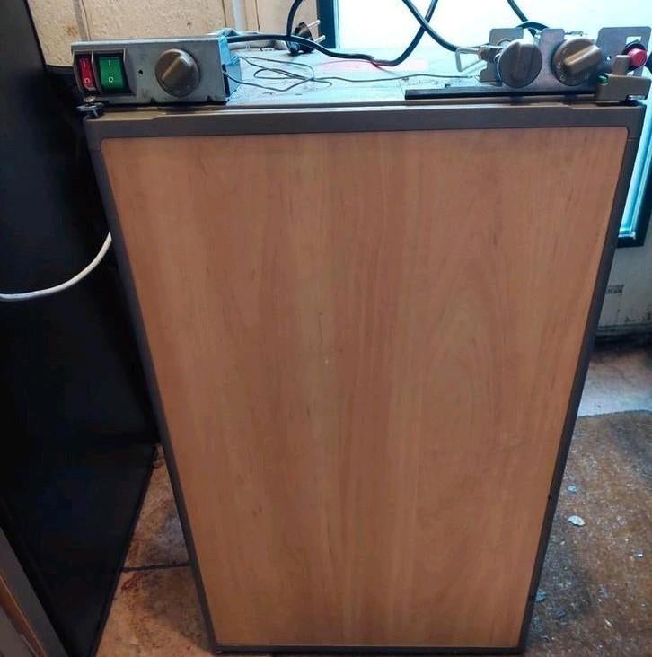 Electrolux RM-4270 camper caravan koelkast op gas 12v 220v, Caravans en Kamperen, Camper-accessoires, Ophalen of Verzenden