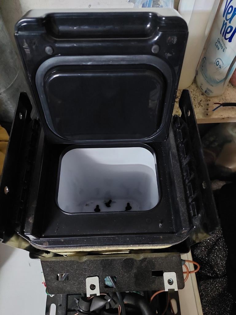 Indel b Mercedes Vito compressor koelbox op 12v, Ophalen of Verzenden