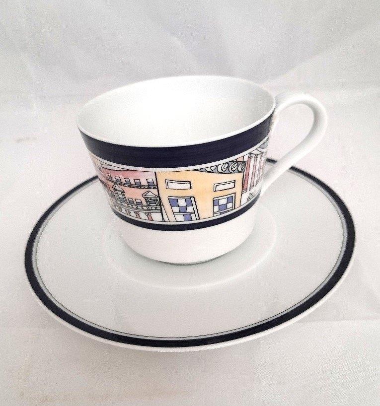 Hutschenreuther louvre atrium kop en schotel, Huis en Inrichting, Keuken | Servies, Zo goed als nieuw, Kop(pen) en/of Schotel(s)