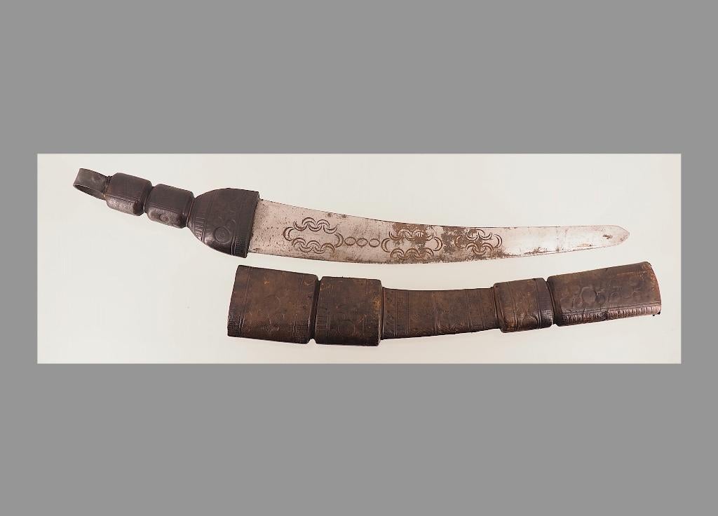 Authentieke Tuareg Dagger / Kromme Dolk (260110-05), Ophalen of Verzenden, Overige soorten, Overige gebieden, Mes of Dolk