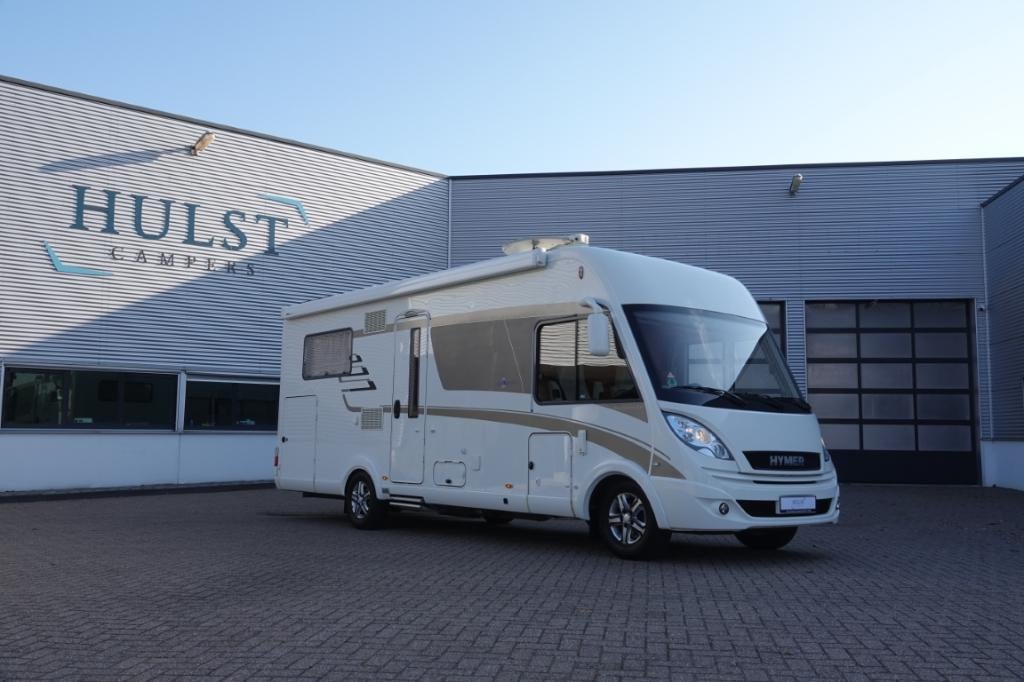 Hymer B SL 634 Duo Mobil, Rondzit, Luchtvering, Levelsysteem, Integraal, Half-automaat, Fiat, 7 tot 8 meter