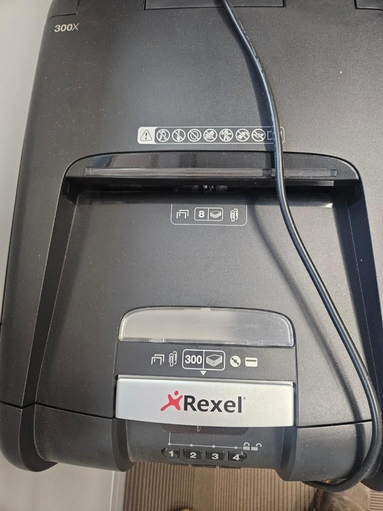 Rexel 300x Shredder, Diversen, Bureau-accessoires, Zo goed als nieuw, Ophalen of Verzenden