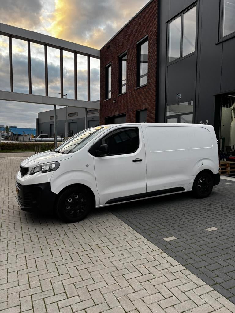 Peugeot Expert 1.6 HDI 70KW 2017 127.000km, Auto's, Voorwielaandrijving, Stof, Zwart, Wit