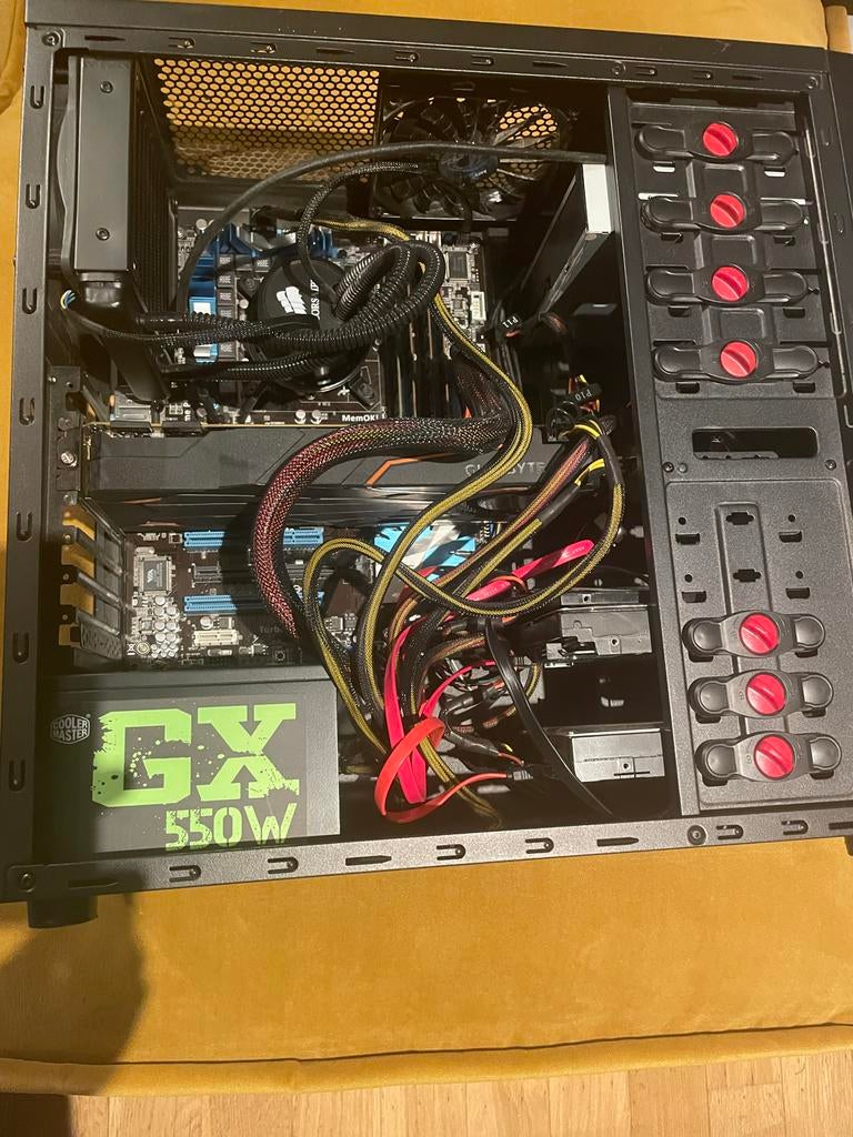 Gaming PC - GTX 1080, Watergekoeld, 550W PSU, Computers en Software, Desktop Pc's, Ophalen, Gebruikt, HDD, 8 GB