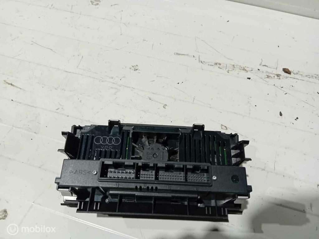 Bedieningspaneel kachel Audi A3 8P0820043AA, Auto-onderdelen, Ophalen of Verzenden, Gebruikt