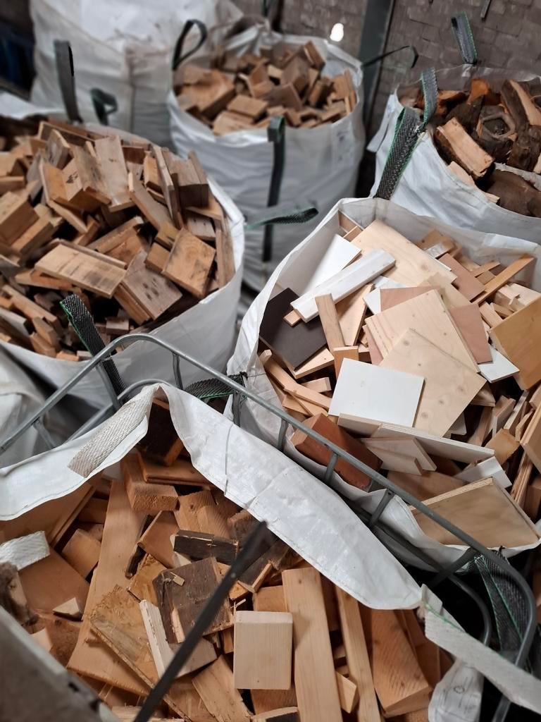 Hout en Briketten voor in de haard, Minder dan 3 m³, Ophalen