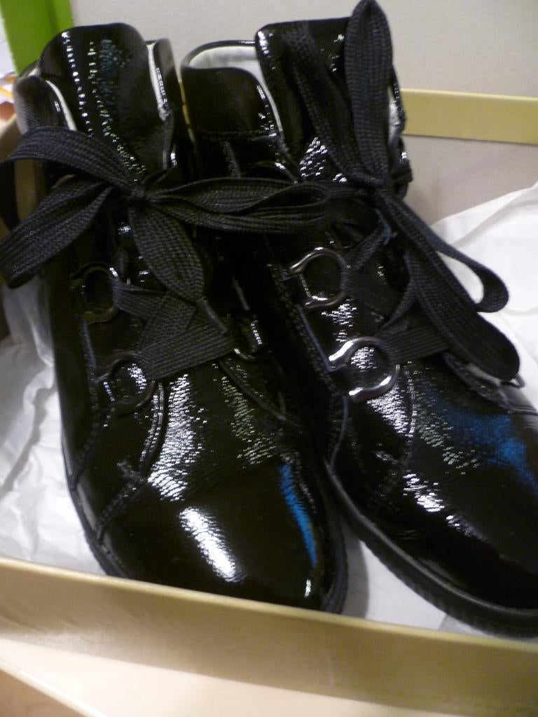 Waldlaufer zwarte enkellaarsjes mt 38,5 NIEUW, Kleding | Dames, Ophalen of Verzenden, Nieuw, Zwart