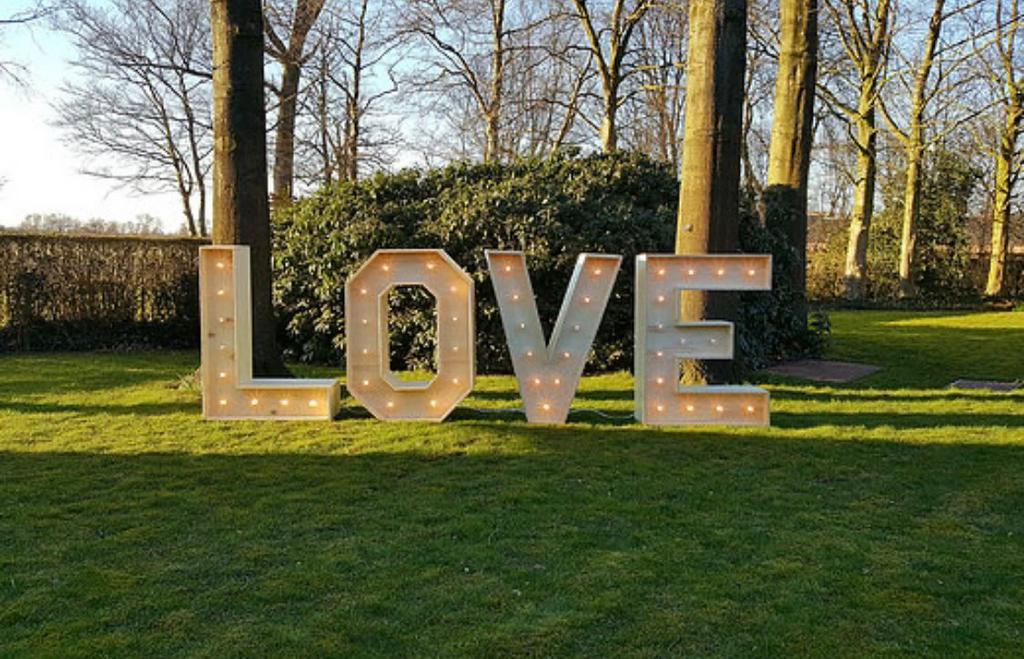 Love Letters | XXL | trouw decoratie, Hobby en Vrije tijd, Ophalen of Verzenden, Nieuw, Geboorte of Huwelijk